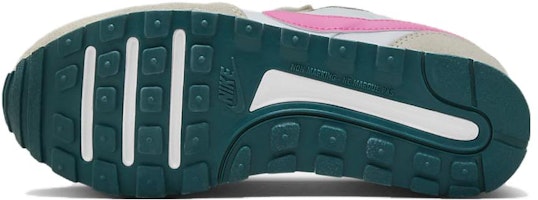 (PS) Nike MD Valiant 'Putih Summit Merah Jambu Spell' CN8559-111 Details for (PS) Nike MD Valiant 'Putih Summit Merah Jambu Spell' CN8559-111