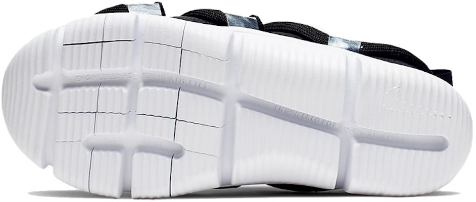 (PS) Nike Novice EP 'Hitam' BV0009-001 Shop (PS) Nike Novice EP 'Hitam' BV0009-001