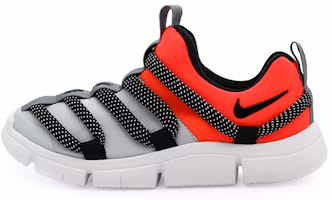 (Preschool) Nike Novice Shock Absorption Wear-resistant Breathable Low Tops Sports Shoe Black Gray Red AQ9661-600 (Preschool) Nike Novice Shock Absorption Wear-resistant Breathable Low Tops Sports Shoe Black Gray Red AQ9661-600
