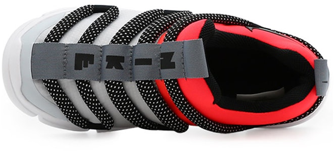 (PS) Nike Novice Zapatillas Deportivas Resistentes y Transpirables Negro Gris Rojo AQ9661-600 Lookbook (PS) Nike Novice Zapatillas Deportivas Resistentes y Transpirables Negro Gris Rojo AQ9661-600