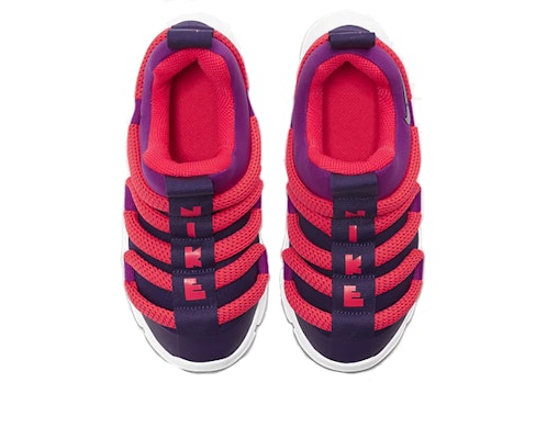 (PS) Zapatillas Deportivas Nike Novice Casual 'Morado Rojo Púrpura'. AQ9661-502 Lookbook (PS) Zapatillas Deportivas Nike Novice Casual 'Morado Rojo Púrpura'. AQ9661-502