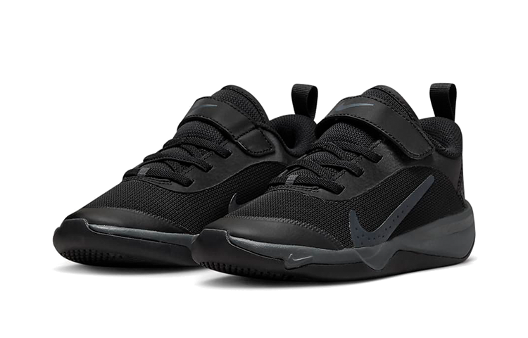 Lookbook (PS) Nike Omni Multi-Court 'Negro Antracita' DM9026-001