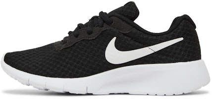 (PS) Nike Tanjun 'Hitam Putih' 818382-011 Lookbook (PS) Nike Tanjun 'Hitam Putih' 818382-011