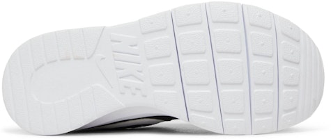 (PS) Nike Tanjun 'Hitam Putih' 818382-011 Shop (PS) Nike Tanjun 'Hitam Putih' 818382-011