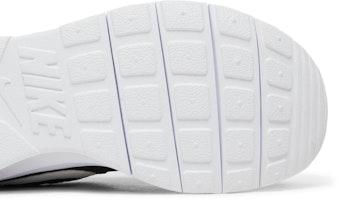 (PS) Nike Tanjun 'Hitam Putih' 818382-011 Purchase (PS) Nike Tanjun 'Hitam Putih' 818382-011