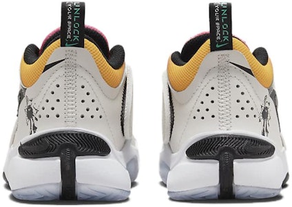 (PS) Nike Team Hustle D 11 'Putih Beige Hitam' FJ7689-101 Purchase (PS) Nike Team Hustle D 11 'Putih Beige Hitam' FJ7689-101