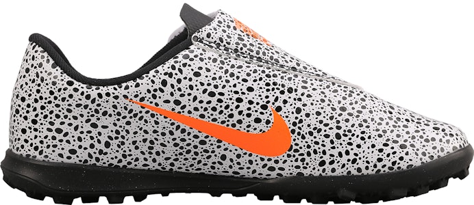(PS) Nike Vapor 13 Club Cr7 TF 'Safari' Sepatu Bola Rumput Sintetis CV3318-180 Order (PS) Nike Vapor 13 Club Cr7 TF 'Safari' Sepatu Bola Rumput Sintetis CV3318-180