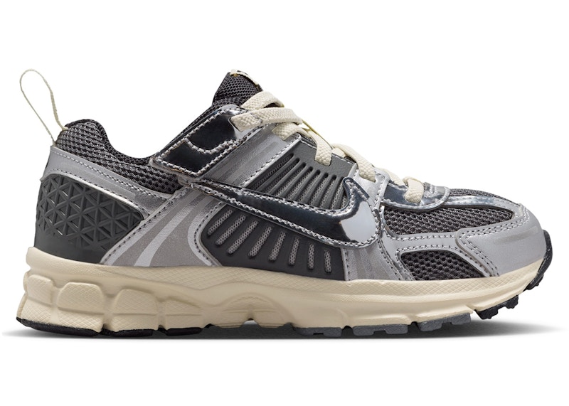 Buy (PS) Nike Vomero 5 Gris Fer Lait de Coco Chrome IM9465-002
