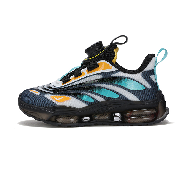 Buy (PS) PONY 经典低帮'黑色跑步' 241K1RN03GN