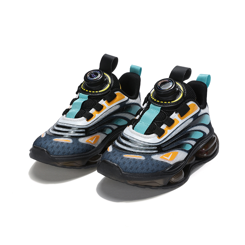 Lookbook (PS) PONY 经典低帮'黑色跑步' 241K1RN03GN