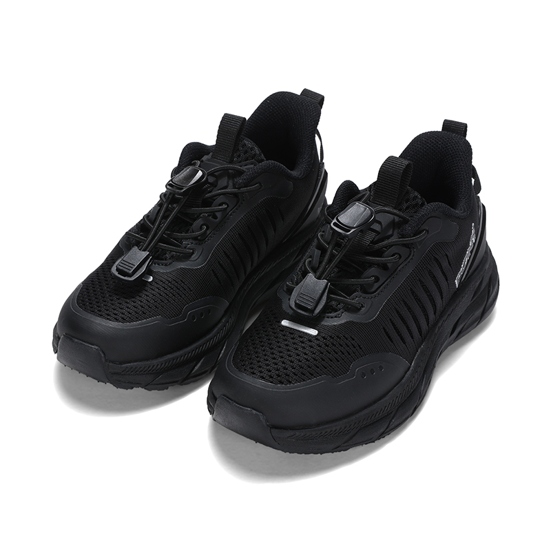 Lookbook (PS) PONY Retro Runner 'Hitam' 241K1PK01BK