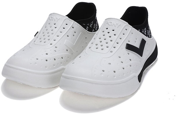 (Preschool) PONY Sandals 'White Black Font Print' 242K1SA03BK Lookbook (Preschool) PONY Sandals 'White Black Font Print' 242K1SA03BK