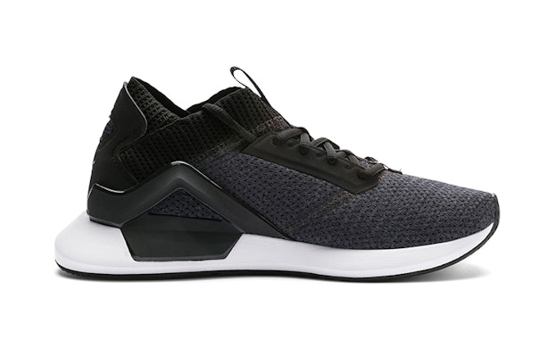 (PS) Puma Enzo Tech Ac Ps Hitam/Putih 192316-01 Order (PS) Puma Enzo Tech Ac Ps Hitam/Putih 192316-01