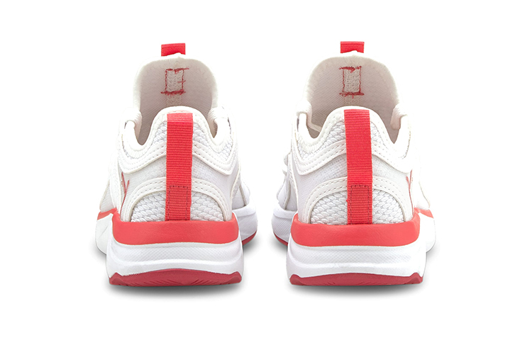 Shop 幼童 Puma Softride Sophia 防滑透氣運動鞋 白紅拼接