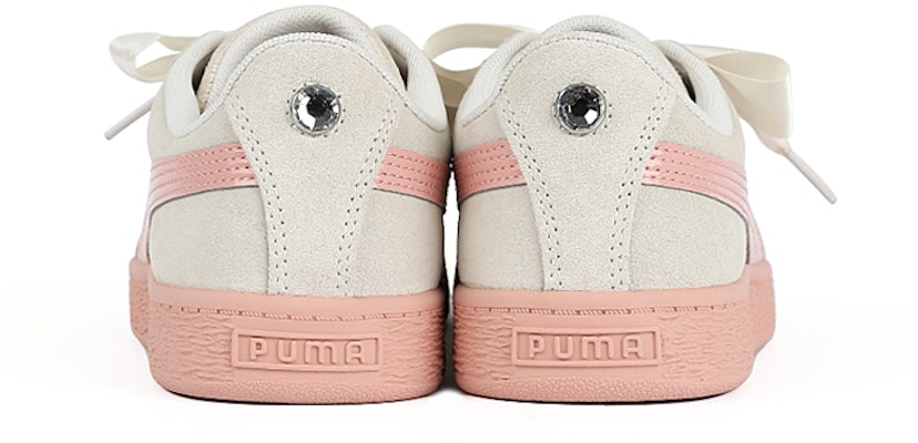 (PS) Puma Suede Heart Jewel Ps Sepatu Kasual Wanita Beige 365139-02 Shop (PS) Puma Suede Heart Jewel Ps Sepatu Kasual Wanita Beige 365139-02