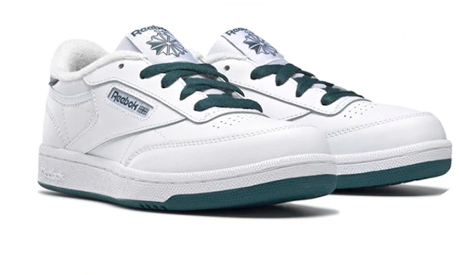 (PS) 리복 클럽 C 화이트 그린 (Reebok Keulleob C Hwaiteu Geurin) GV9847 Lookbook (PS) 리복 클럽 C 화이트 그린 (Reebok Keulleob C Hwaiteu Geurin) GV9847
