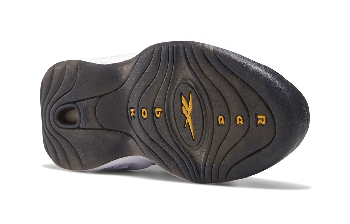 Details for (PS) Reebok Question Mid ''Respect My Shine'' en Français EG6276