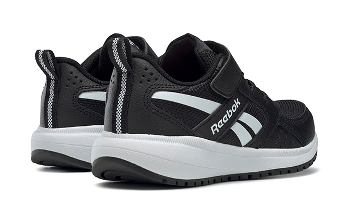 Shop Reebok Road Supreme 2 Alt 兒童 黑白 跑步鞋