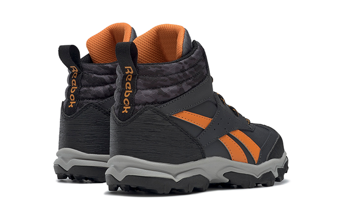 Shop (PS) Reebok Rugged Runner Mid Chaussures de Course ''Noir Orange'' FW8553