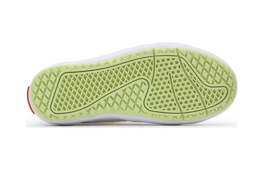 Shop (PS) Sesame Street x Vans The Lizzie 'Karakter Berbordir' VN00005V448