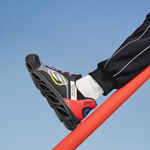 (PS) Sneakers Kasual Skechers 'Hitam Multicolor' Bernapas 403840L-BKMT 2