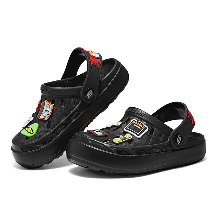 Lookbook 兒童 Skechers 軟底舒適厚底一腳蹬洞洞鞋 減震耐磨透氣兒童涼鞋 黑色