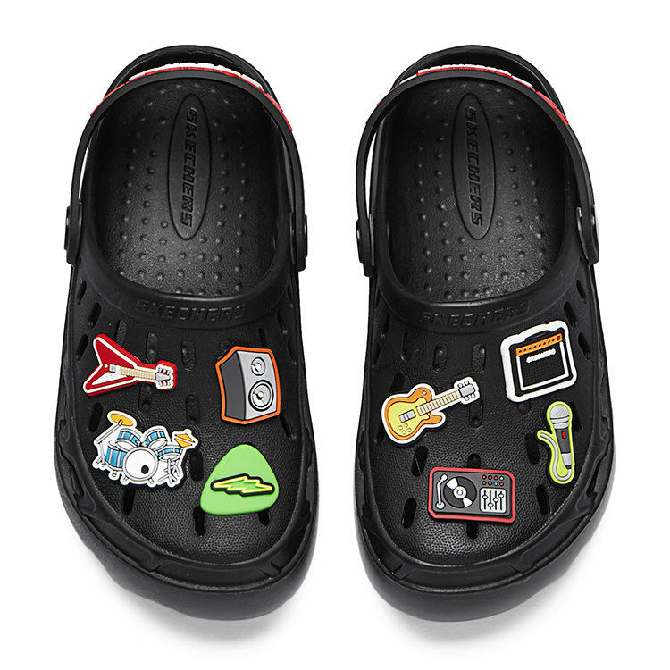 Shop 兒童 Skechers 軟底舒適厚底一腳蹬洞洞鞋 減震耐磨透氣兒童涼鞋 黑色