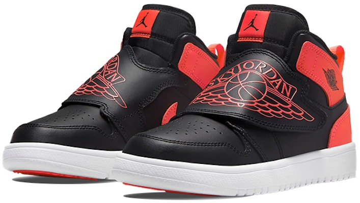 (PS) Sky Jordan 1 'Hitam Infrared 23' BQ7197-060 Lookbook (PS) Sky Jordan 1 'Hitam Infrared 23' BQ7197-060