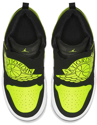 (學齡前)Sky Jordan 1 '黑亮伏特' BQ7197-007 Lookbook (學齡前)Sky Jordan 1 '黑亮伏特' BQ7197-007