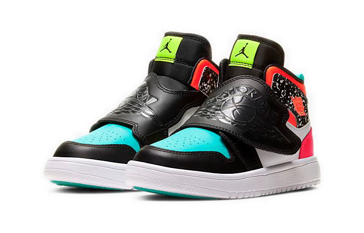 Lookbook (PS) Sky Jordan 1 'Buku Latihan - Laser Crimson' BQ7197-009