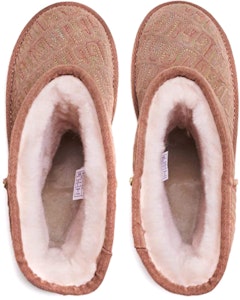 (PS) UGG 클래식 2 그래픽 '체스트넛' (UGG Classic 2 Graphic 'Chestnut') 1112383K-CHE Shop (PS) UGG 클래식 2 그래픽 '체스트넛' (UGG Classic 2 Graphic 'Chestnut') 1112383K-CHE