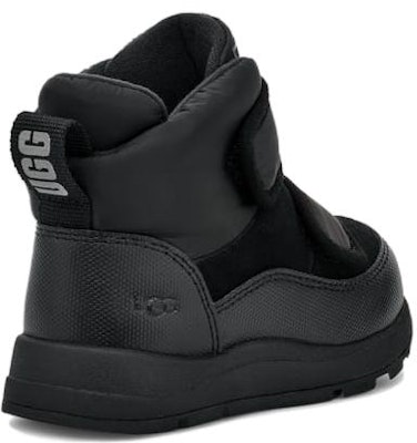 (PS) UGG 클래식 방수 로탑 블랙 (UGG Classic Waterproof Low-top Black) 1143780T-BLK Lookbook (PS) UGG 클래식 방수 로탑 블랙 (UGG Classic Waterproof Low-top Black) 1143780T-BLK