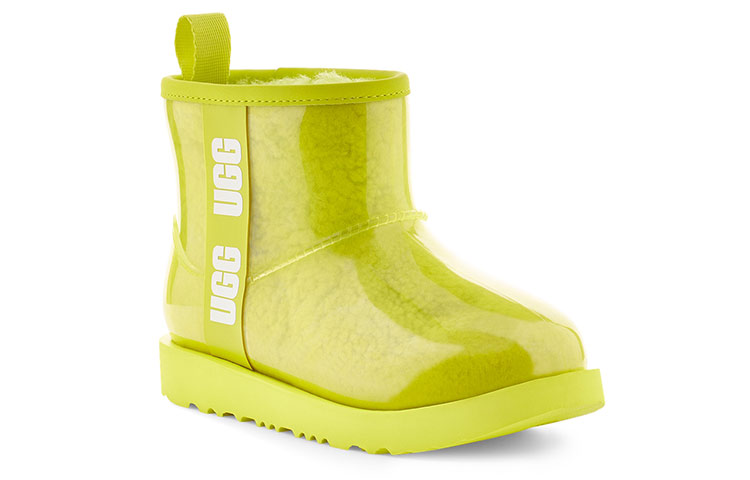 Lookbook 大童 UGG Classic Clear Mini II 大LOGO果凍雪地靴 硫磺色