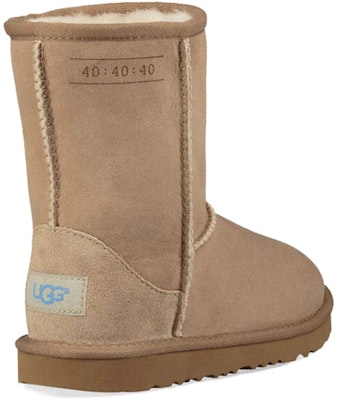 UGG 經典 II 40:40:40 雪靴 大童 棕色 Shop UGG 經典 II 40:40:40 雪靴 大童 棕色
