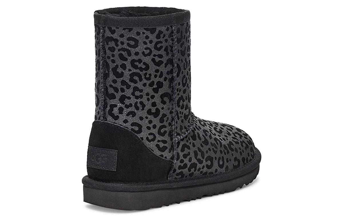 Shop (PS) UGG 클래식 II 글리터 레오파드 (UGG Classic II Glitter Leopard) 1112388K-BLK