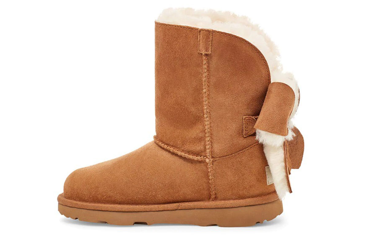 (Preschool) UGG Classic Mini II Cuffed Bow 'Chestnut' 1112298K-CHE