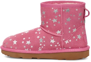 (Preschool) UGG Classic Mini II Stars Fleece Lined Big Boys 1115852K-WBRR (Preschool) UGG Classic Mini II Stars Fleece Lined Big Boys 1115852K-WBRR