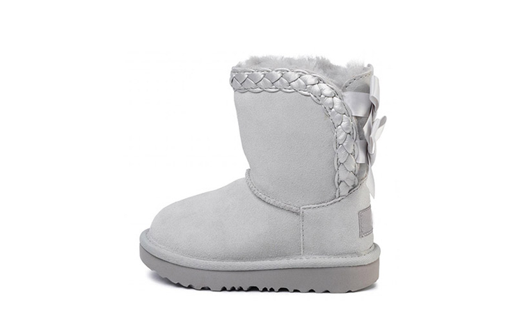 (Preschool) UGG Classic Short II Snow Boots Gray 1103617T-GRV