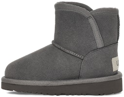 (Preschool) UGG Idris Fleece Lined Snow Boots Big Boys Gray 1118888K-CHRC (Preschool) UGG Idris Fleece Lined Snow Boots Big Boys Gray 1118888K-CHRC