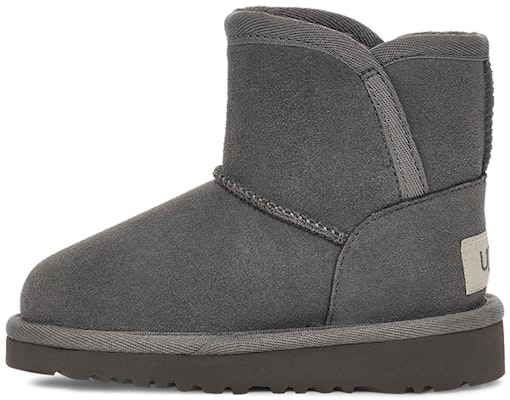 (Preschool) UGG Idris Fleece Lined Snow Boots Big Boys Gray 1118888K-CHRC Buy (Preschool) UGG Idris Fleece Lined Snow Boots Big Boys Gray 1118888K-CHRC