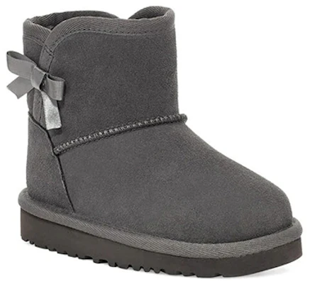 (PS) UGG IDRIS stivali da neve Grigio Carbone 1118888T-CHRC Lookbook (PS) UGG IDRIS stivali da neve Grigio Carbone 1118888T-CHRC