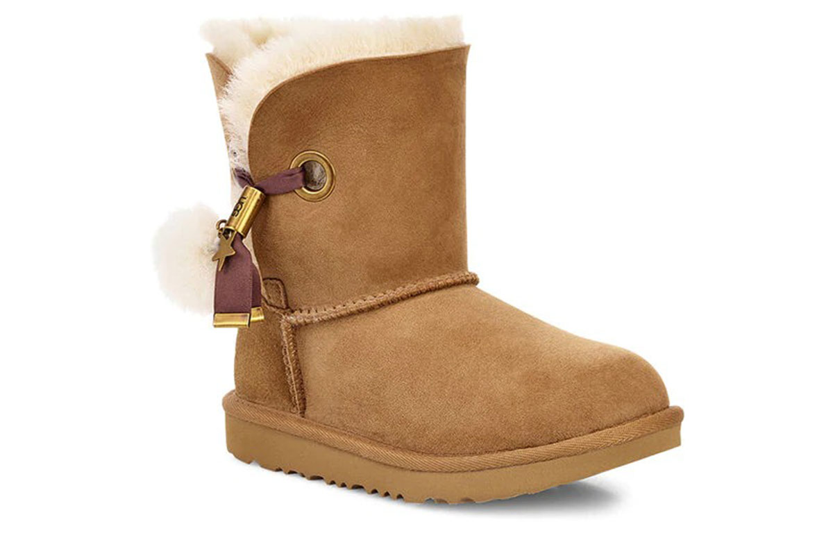 Lookbook (Preschool) UGG Irina 'Star Champ - Chestnut' 1102373K-CHE