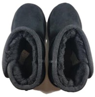 (PS) UGG Jona Mini Boot 'Hitam' 1118890K-BLK Lookbook (PS) UGG Jona Mini Boot 'Hitam' 1118890K-BLK