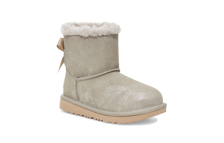 Lookbook (Preschool) UGG Mini Bailey Bow II Shimmer Snow Boots Kid 1116173T-GOA