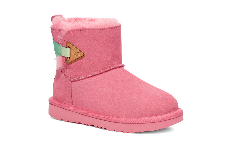 Lookbook 大童 UGG Bailey Flex 戶外舒適 短中筒 雪地靴 玫瑰粉色