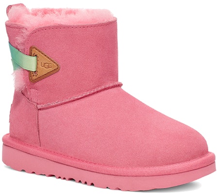 大童 UGG Bailey Flex 戶外舒適 短中筒 雪地靴 玫瑰粉色 Lookbook 大童 UGG Bailey Flex 戶外舒適 短中筒 雪地靴 玫瑰粉色