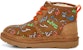 (PS) UGG Neumel II Graffiti Coklat 1106434T-CHE