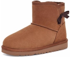 大童 UGG 牛反絨 舒適保暖蝴蝶結 短筒 雪地靴 栗子棕色 Lookbook 大童 UGG 牛反絨 舒適保暖蝴蝶結 短筒 雪地靴 栗子棕色