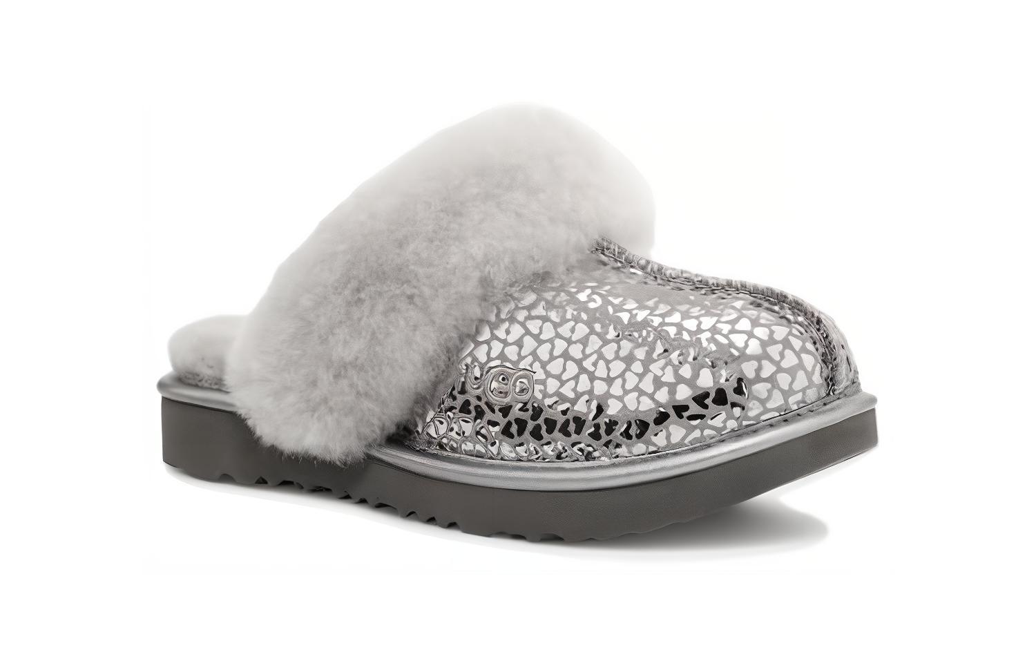 Lookbook (PS) UGG スリップオン (シルバースエード) 1151615K-SLVR