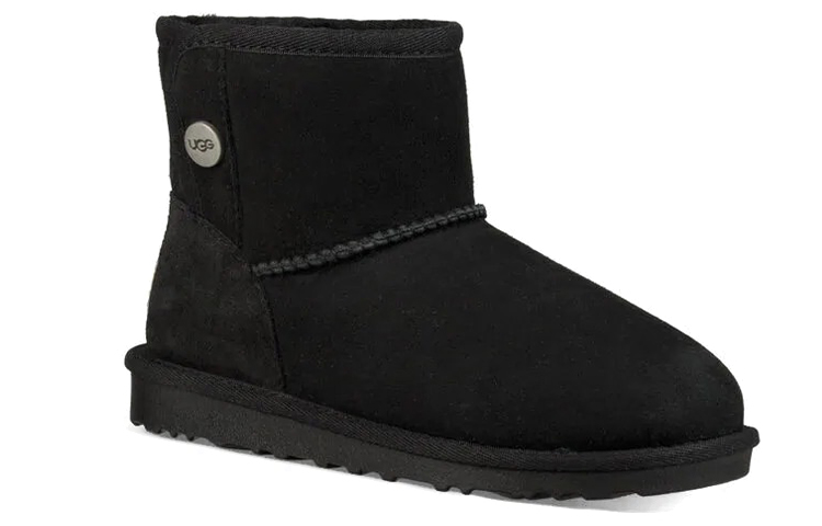 Lookbook (Preschool) UGG Snow Boots Big Boys Black 1017381K-BLK